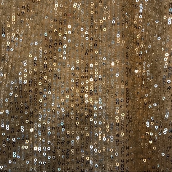 French Connection Women’s Size 10 Gold Sequin Skirt. - Picture 2 of 4